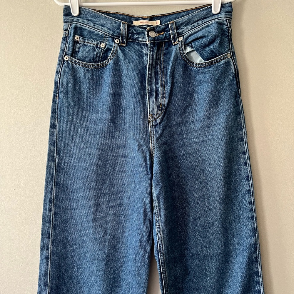 Levi’s Women’s High Loose Medium Wash Wide Leg Jeans Size 27 - Picture 3 of 8